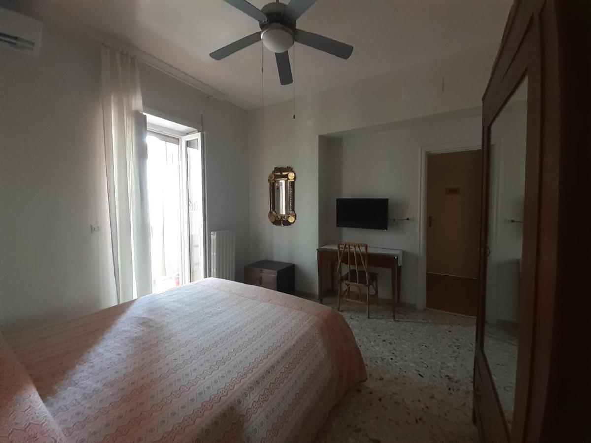 Chez Gle B&B Бари Екстериор снимка