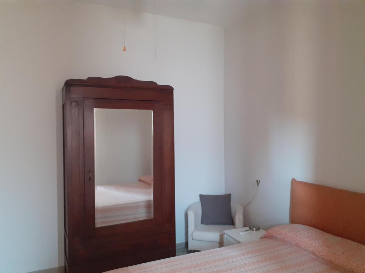 Chez Gle B&B Бари Екстериор снимка